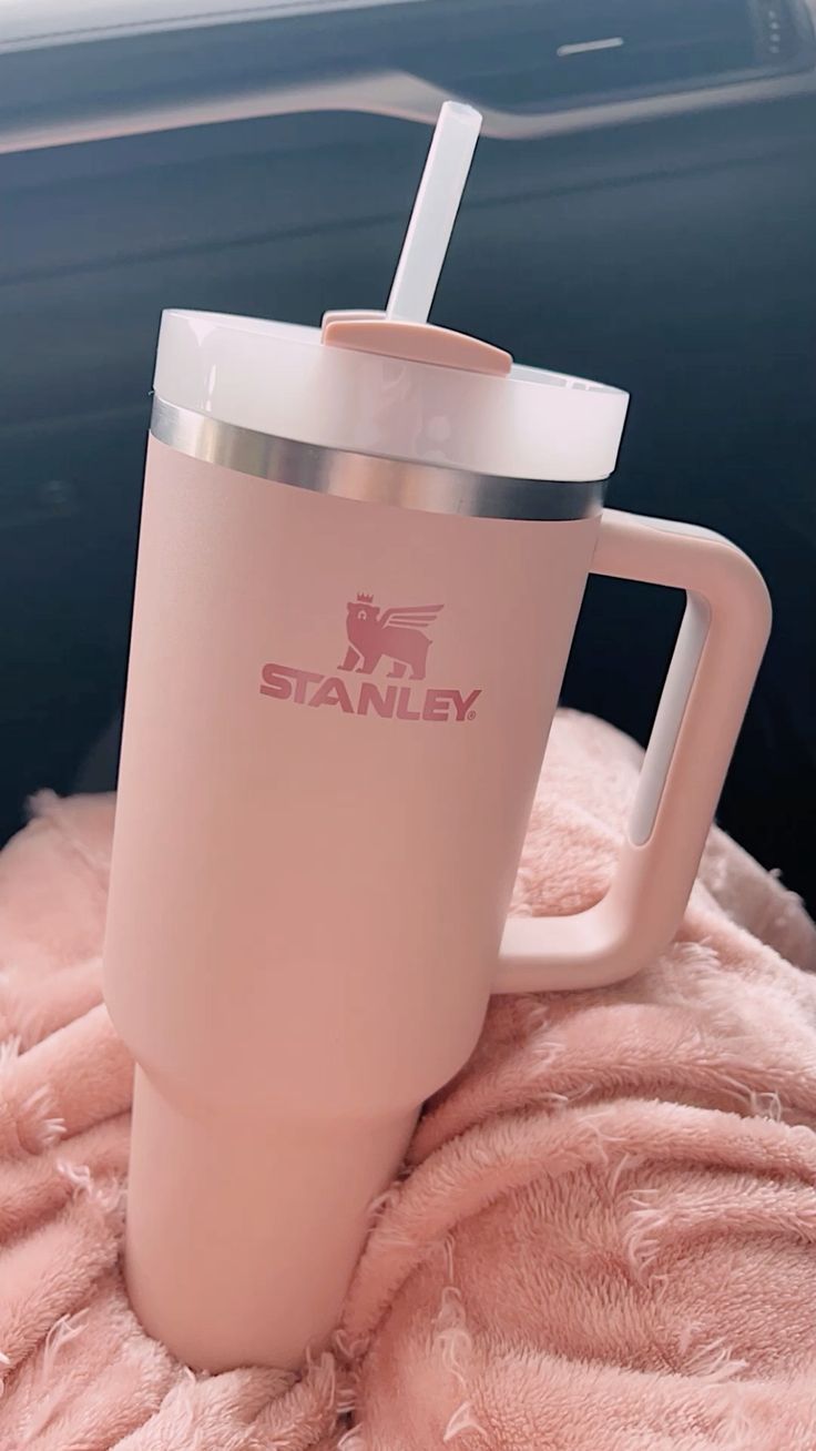 Stanley 40 Oz Vacuum Insulated Tumbler – With Straw & Box